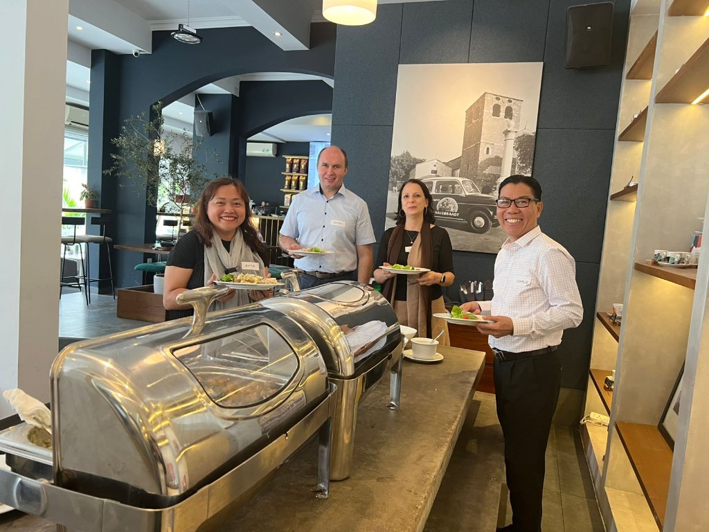 Quarterly Meeting photo 17