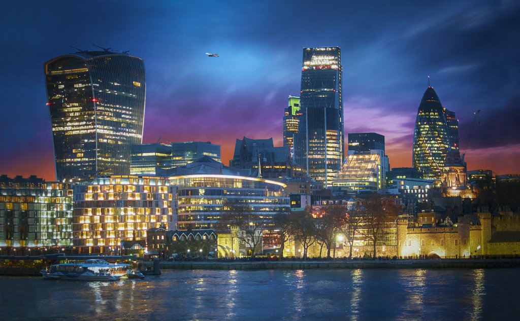 London skyline at dusk