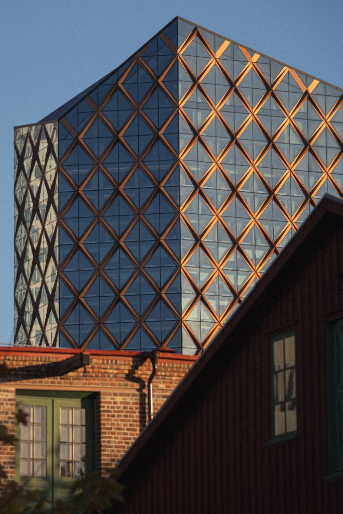 Kineum i Gårda – House in Motion
