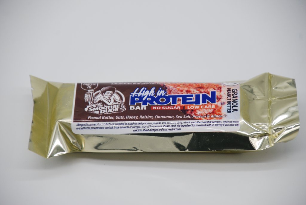 Granola peanut butter protein bar by The Smoothie Dude