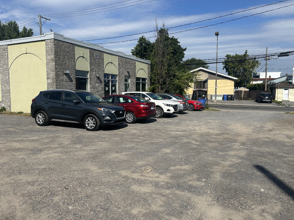855 rue Saint-Vallier Ouest