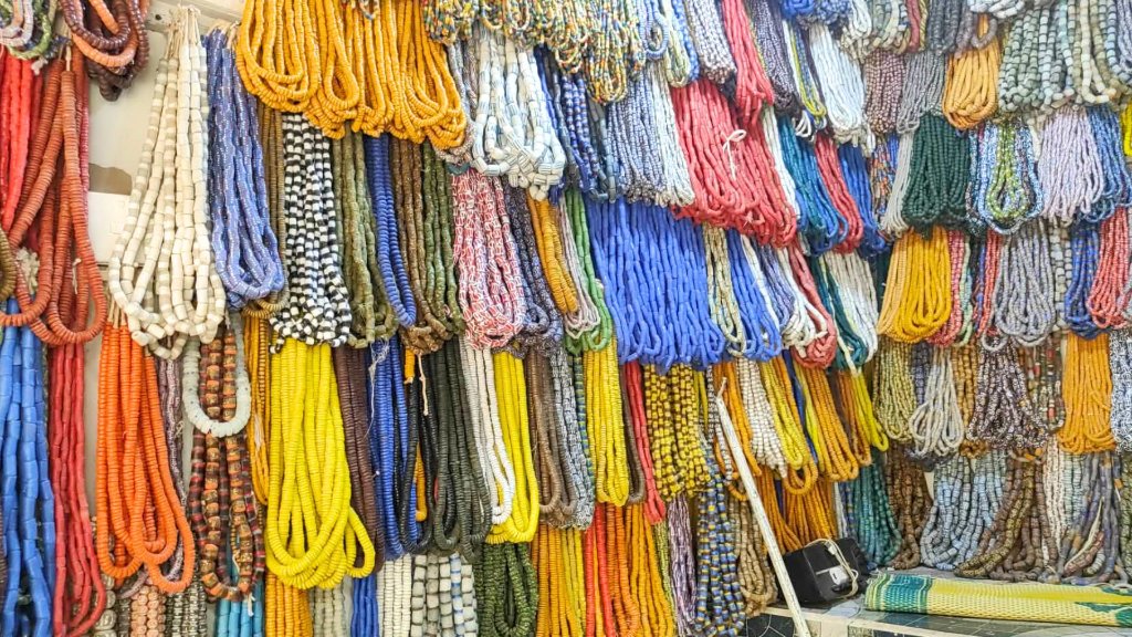 Ghana bead market - image 1