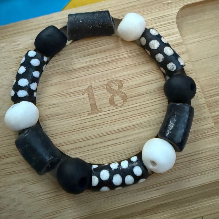 Monochrome Bracelet Kit