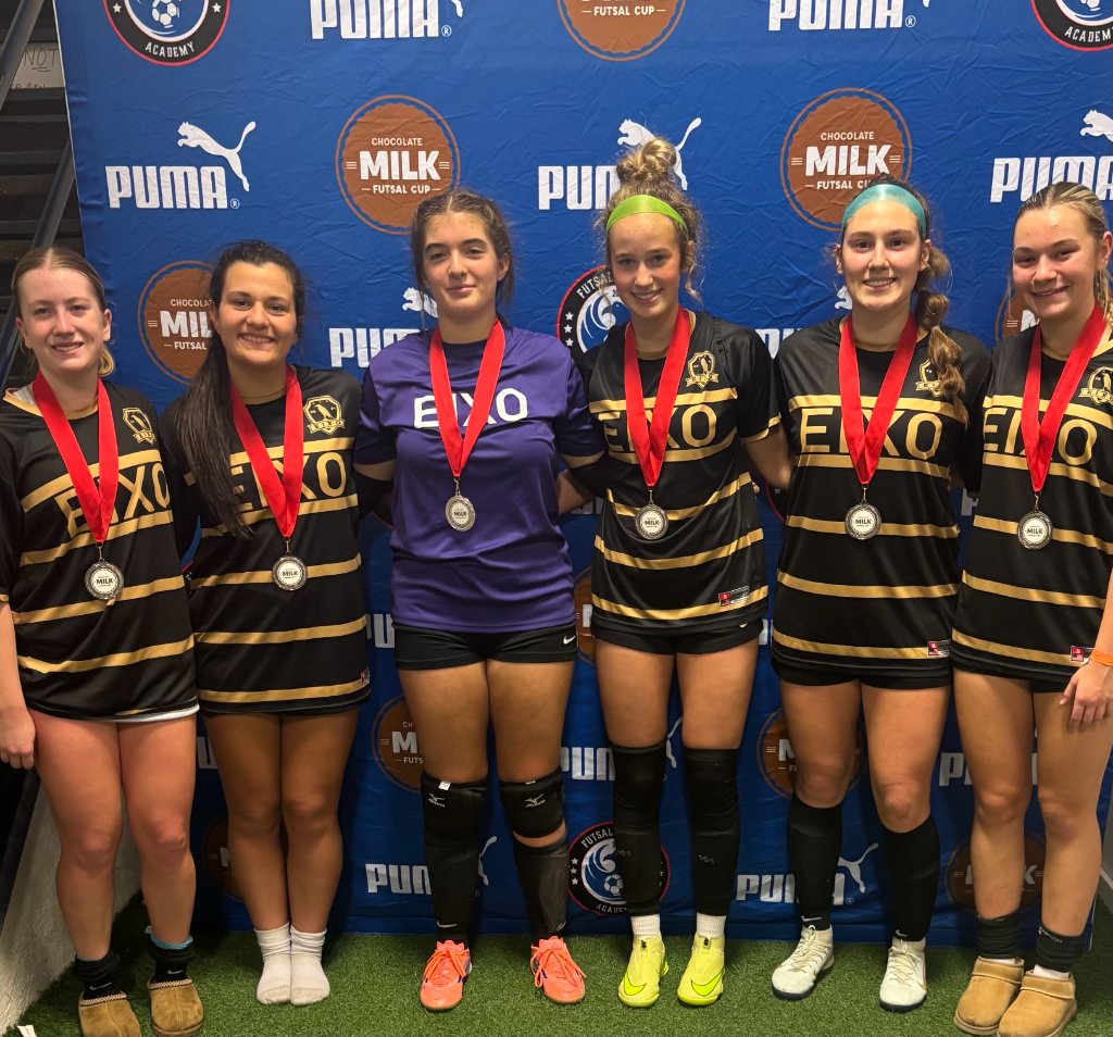 EIXO 2010 Girls team with medals
