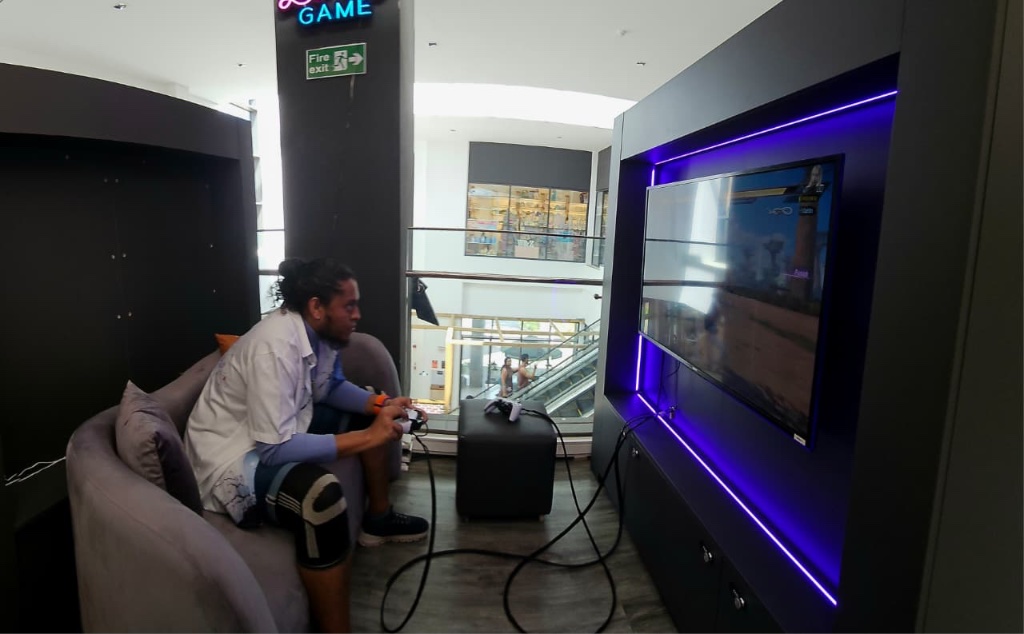 Comfortable Gaming Lounge