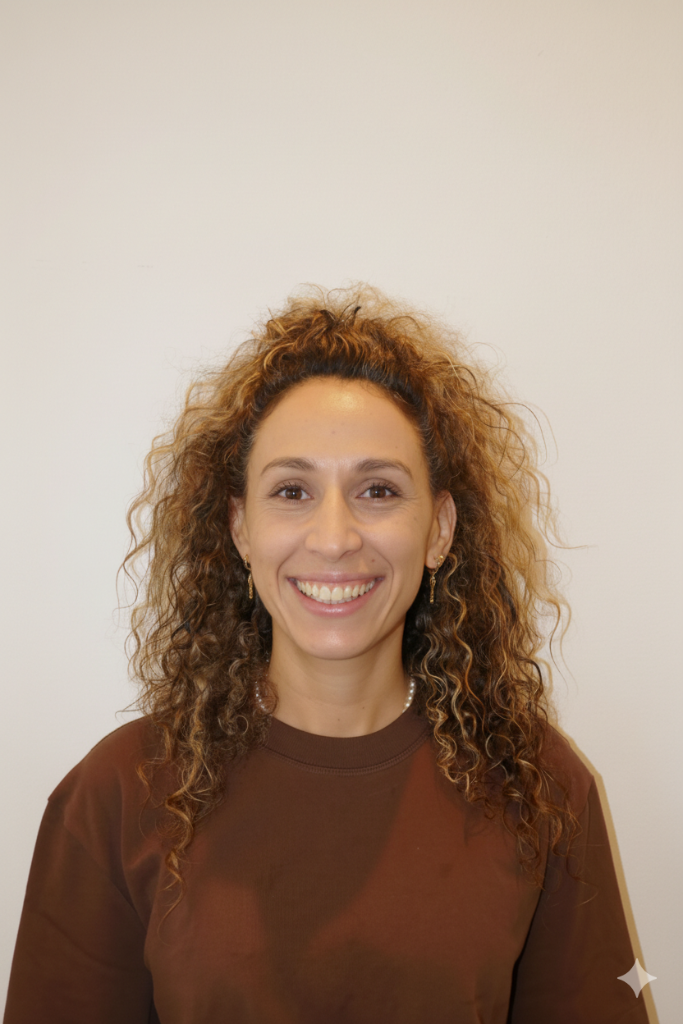 Dr. Adela Peleg