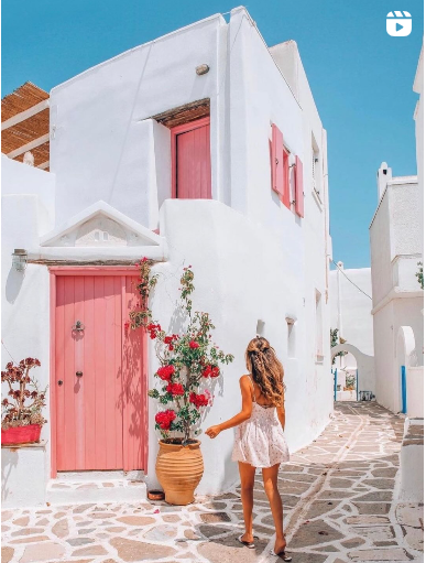 Mykonos: The beauty of old town.