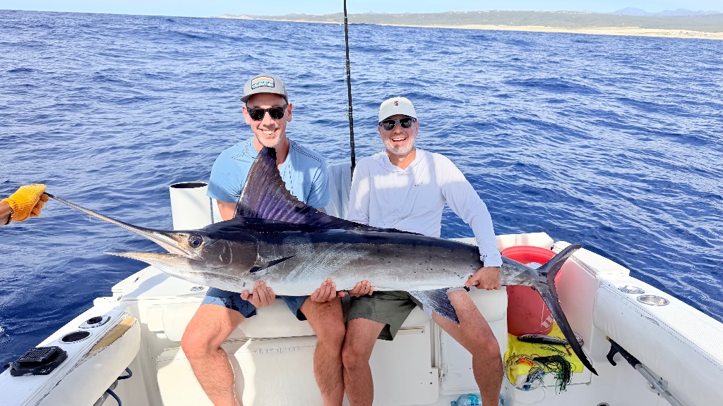 Jennifer Martinez from Austin, TX - verified 5-star customer catch photo, deep sea fishing charter review Cabo San Lucas with Cabo Fishing Charters Pros