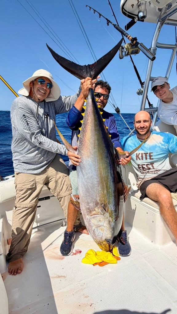 Carlos Mendez from Dallas, TX - verified 5-star customer catch photo, deep sea fishing charter review Cabo San Lucas with Cabo Fishing Charters Pros