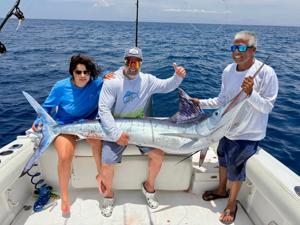 Patricia Johnson from Seattle, WA - verified 5-star customer catch photo, deep sea fishing charter review Cabo San Lucas with Cabo Fishing Charters Pros
