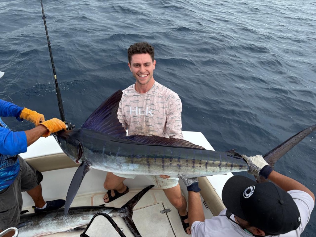 Kevin Brooks from Salt Lake City, UT - verified 5-star customer catch photo, deep sea fishing charter review Cabo San Lucas with Cabo Fishing Charters Pros
