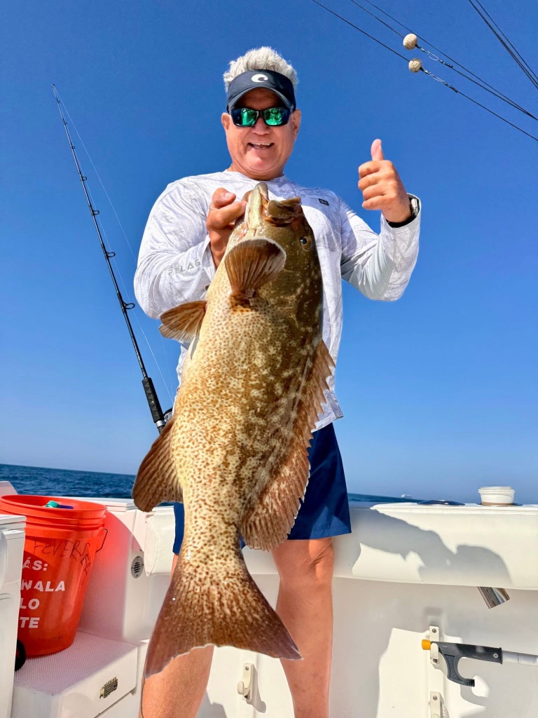 Michael Thompson from San Diego, CA - verified 5-star customer catch photo, deep sea fishing charter review Cabo San Lucas with Cabo Fishing Charters Pros