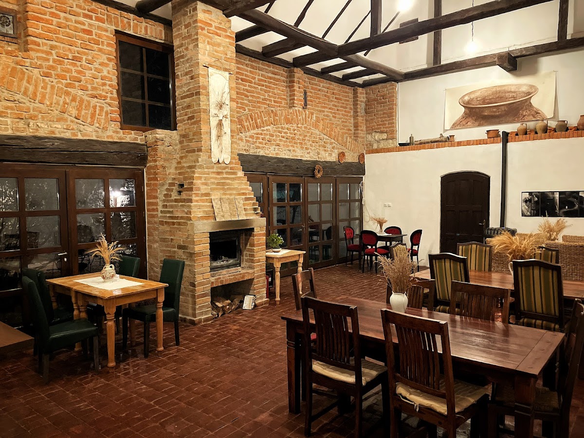 O privire de ansamblu asupra pensiunii Casa Thea Cheile Nerei din Socolari.