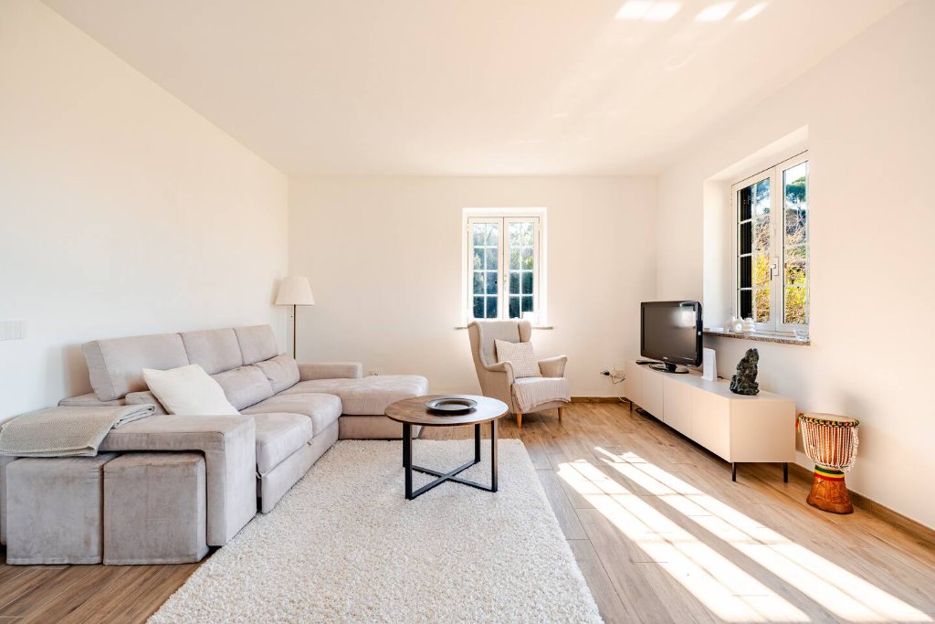 Spring Travel to Castelli Romani: Fresh Villa Mornings