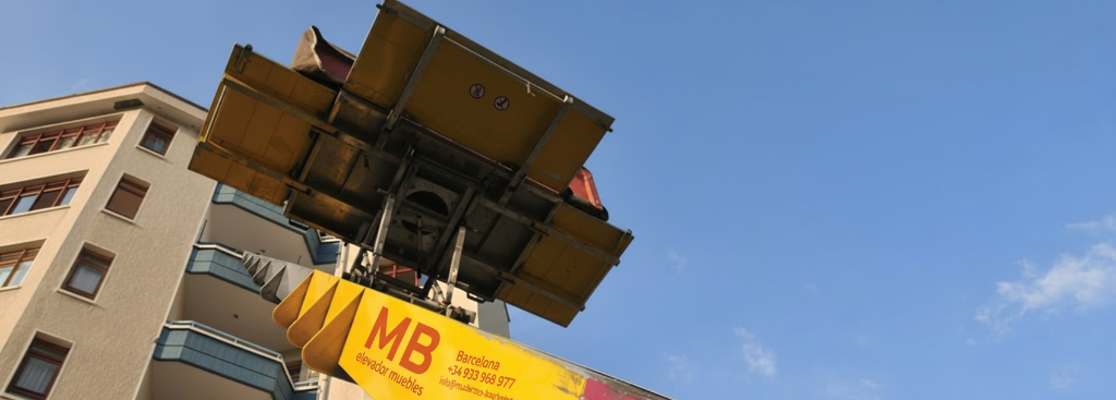 Grúa elevadora MB