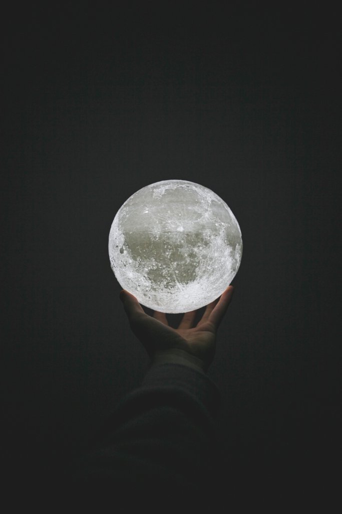 Moonstone healing energy