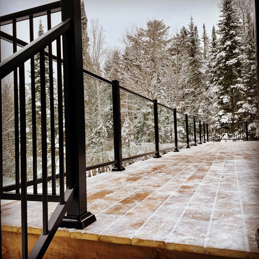 Terrasse avec Rampe Verre et Aluminium