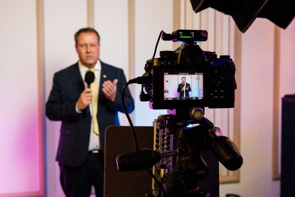 Birger Nispel bei Award-Präsentation