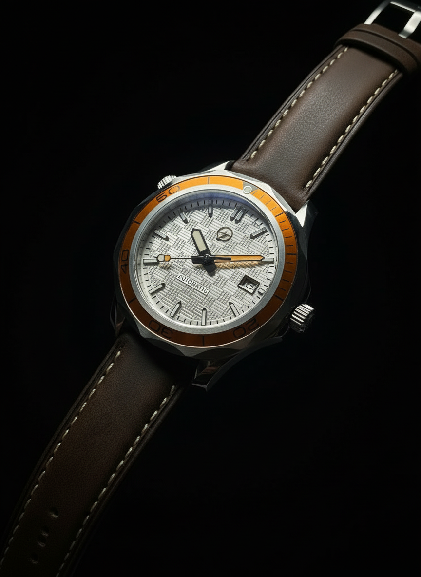 Amber GMT Diver