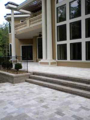 Residential Stone Paver Entryway