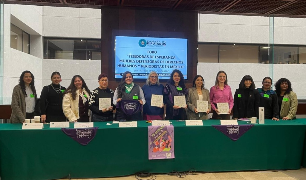 Hilando historias: la memoria viva de las mujeres que resisten