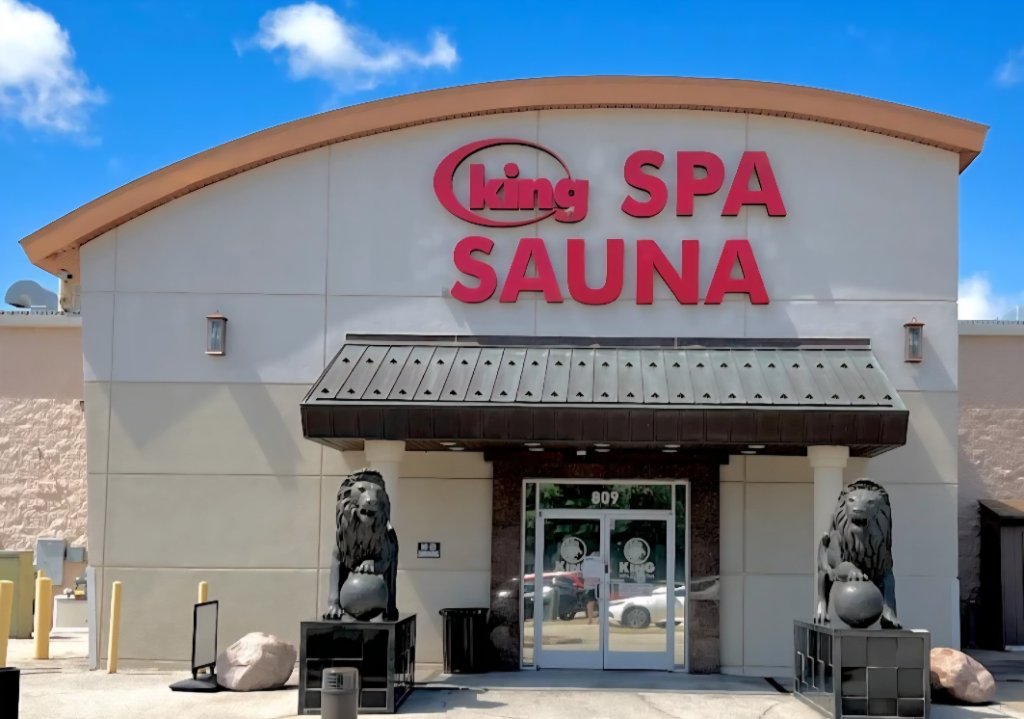 Antioch, Illinois Woman Says She Was Forced to Undress in Spa After Male-Bodied Individual Entered Women's Nude Area