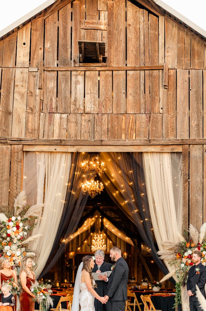 Brown Barn Ceremony Setup