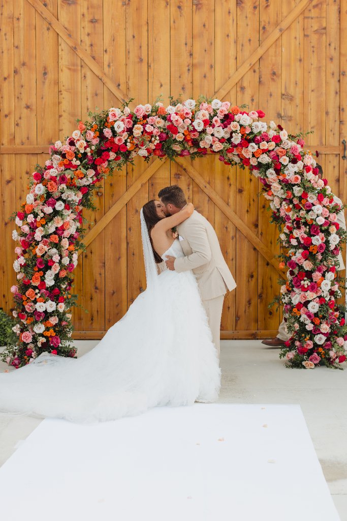 Floral Arch Kiss
