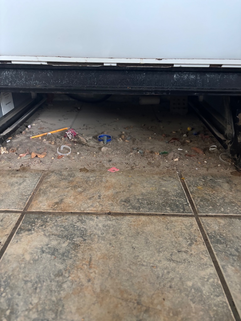 Kickspace Under Range - before