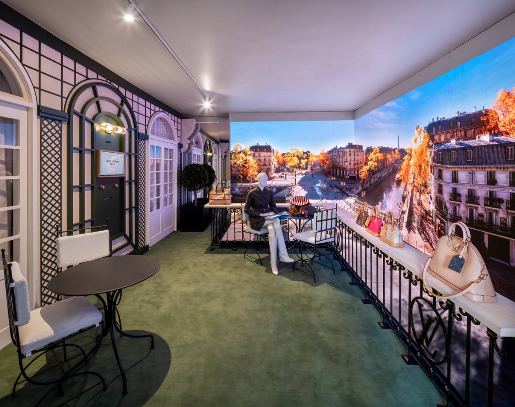 Paris-Themed Experiential Room