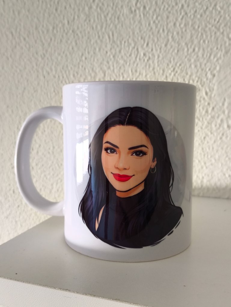 Caneca Personalizada - Ilustração Feminina