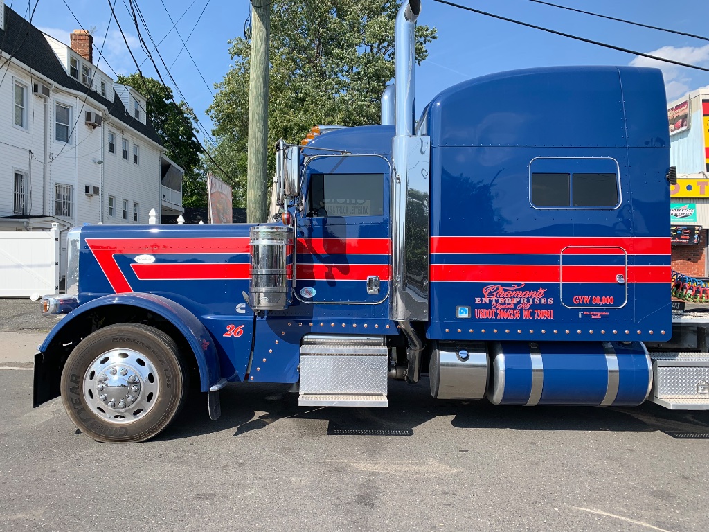 Florham Express Peterbilt