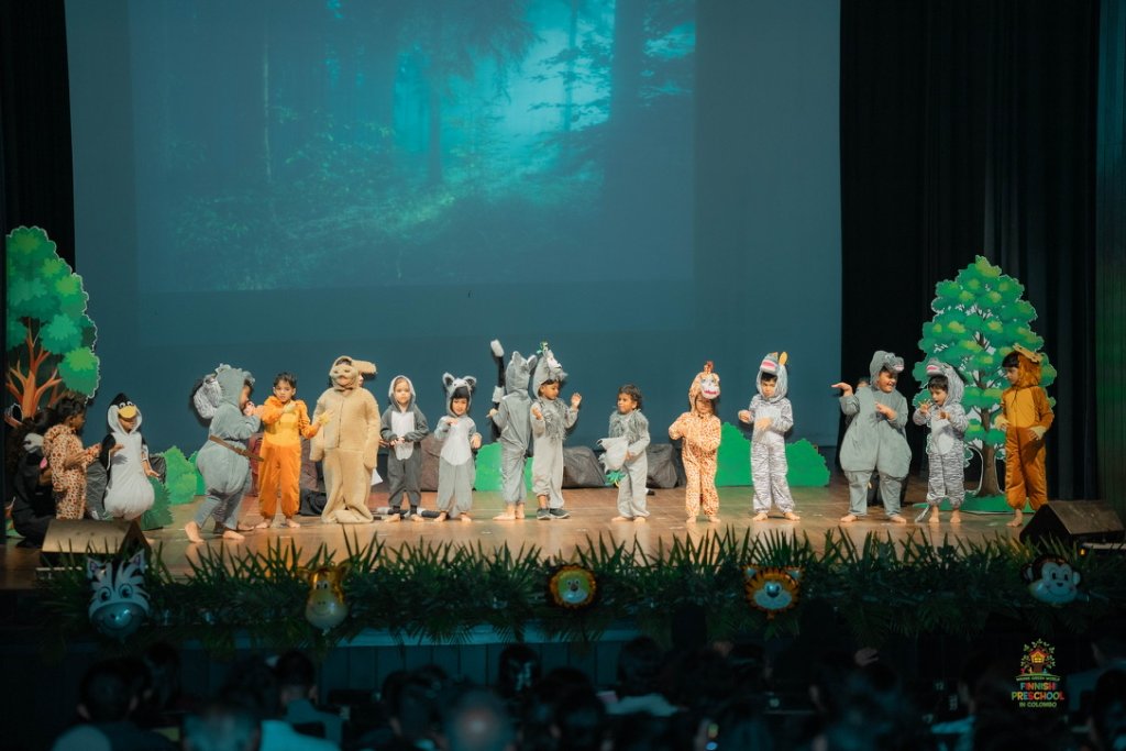 Madagascar Play - Full Animal Cast