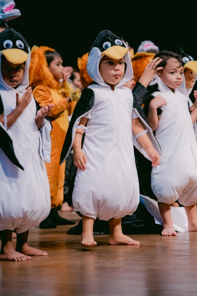 Madagascar Play - Penguin Dance