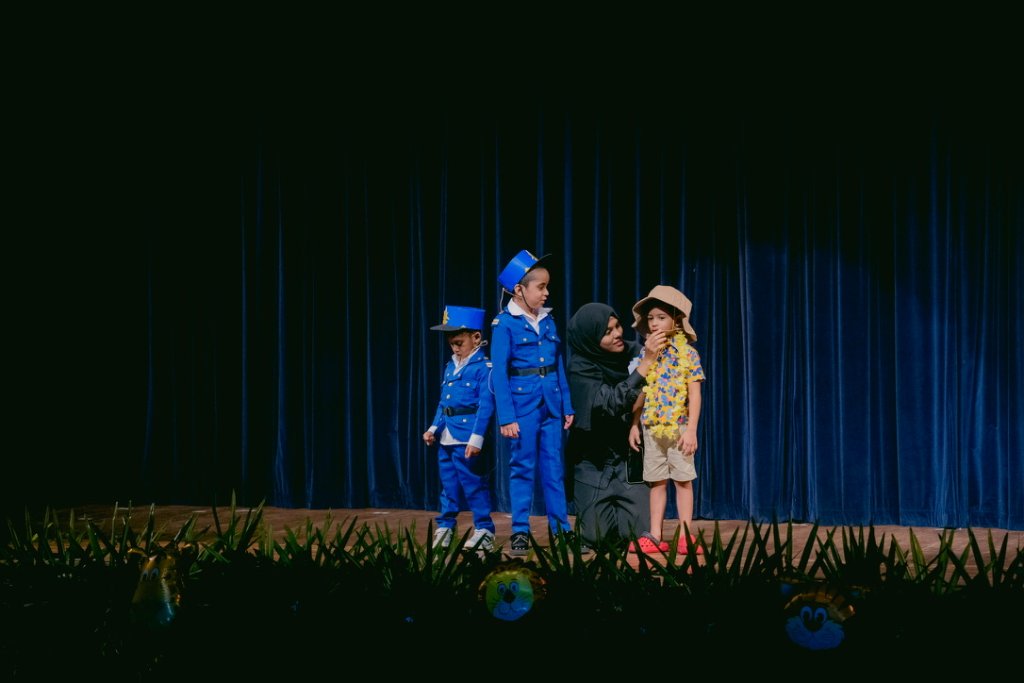 Madagascar Play - Stage Scene
