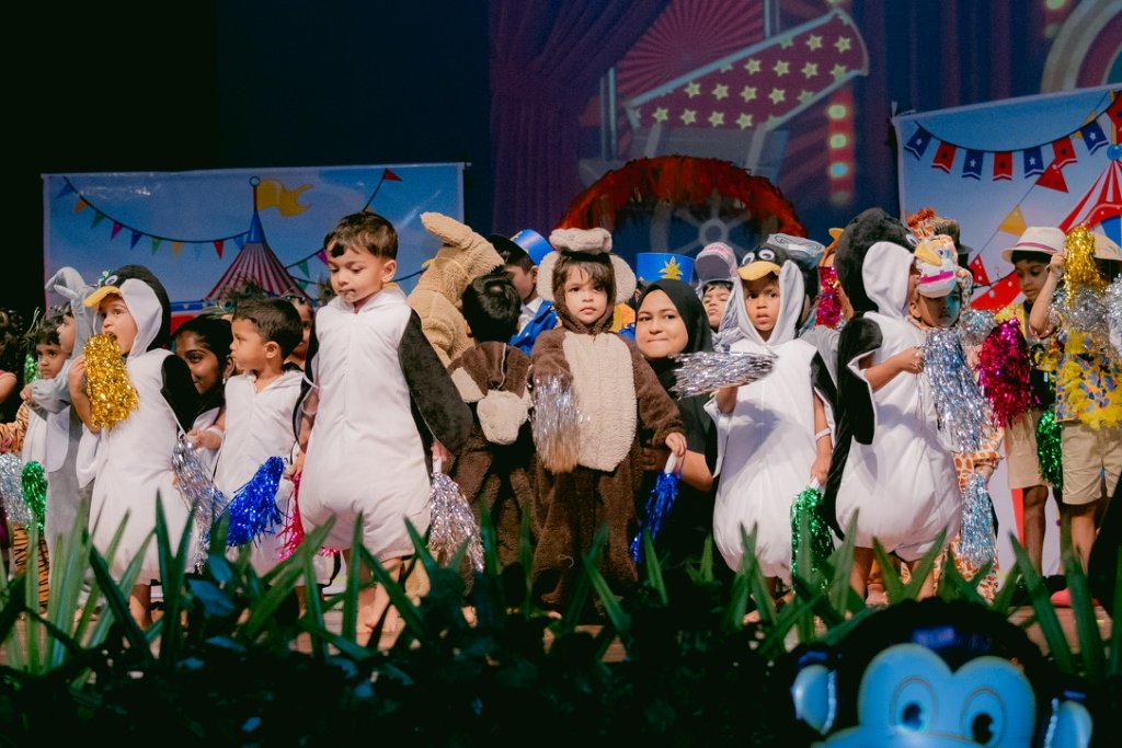 Madagascar Play - Final Bow
