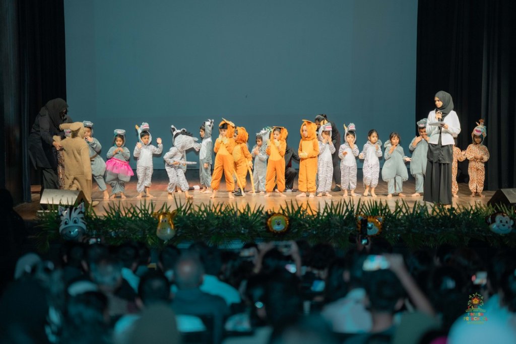 Madagascar Play - Hippo Costume
