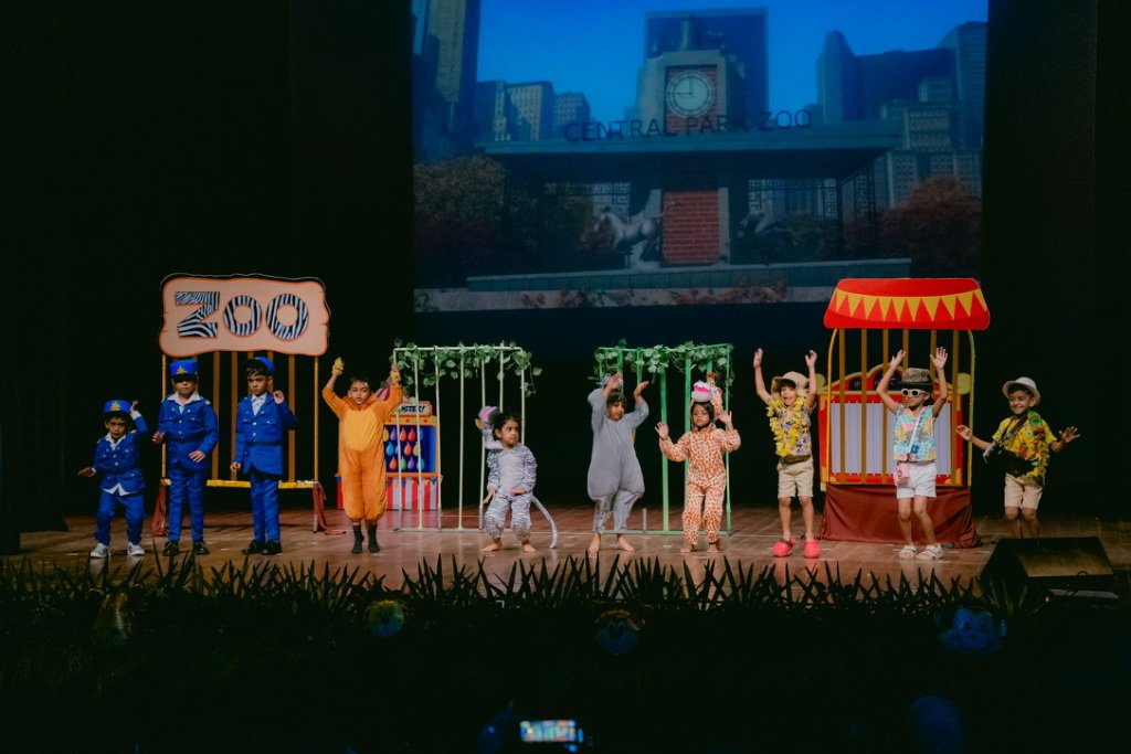 Madagascar Play - Action Scene