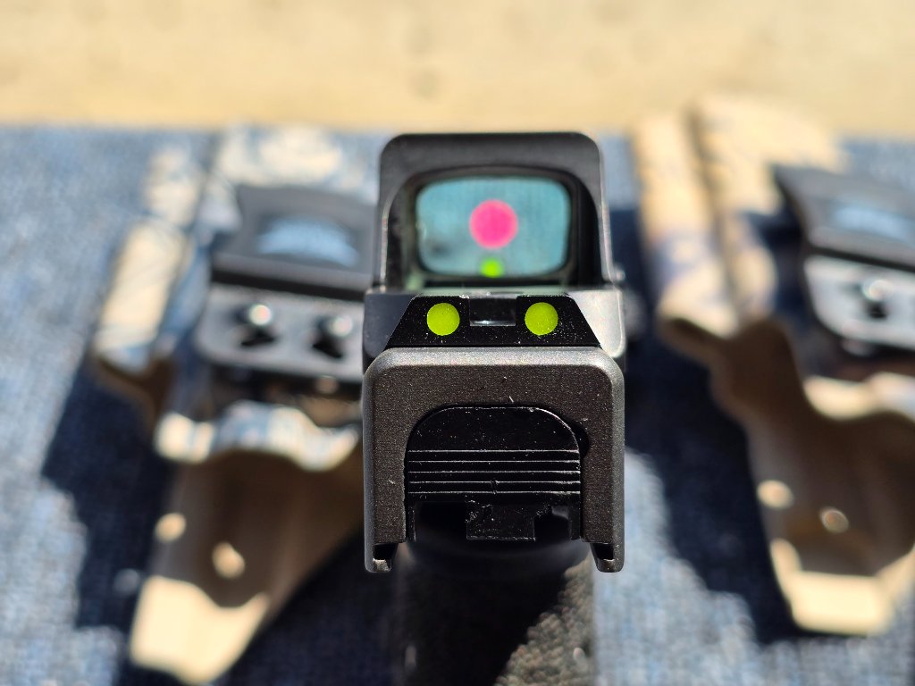 Red dot sight training and alignment