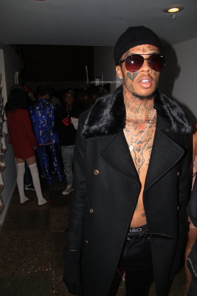 Celebrity Street - Full Body Black Coat