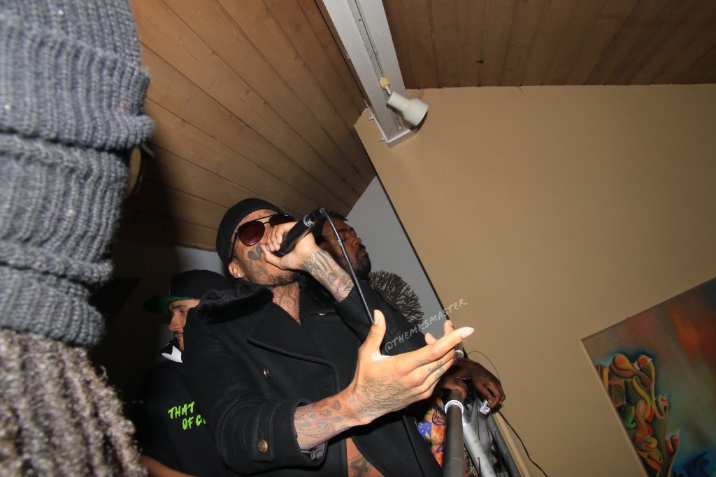 Celebrity Performance - Mic Shot Angle