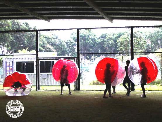Red Bubble Suits Game