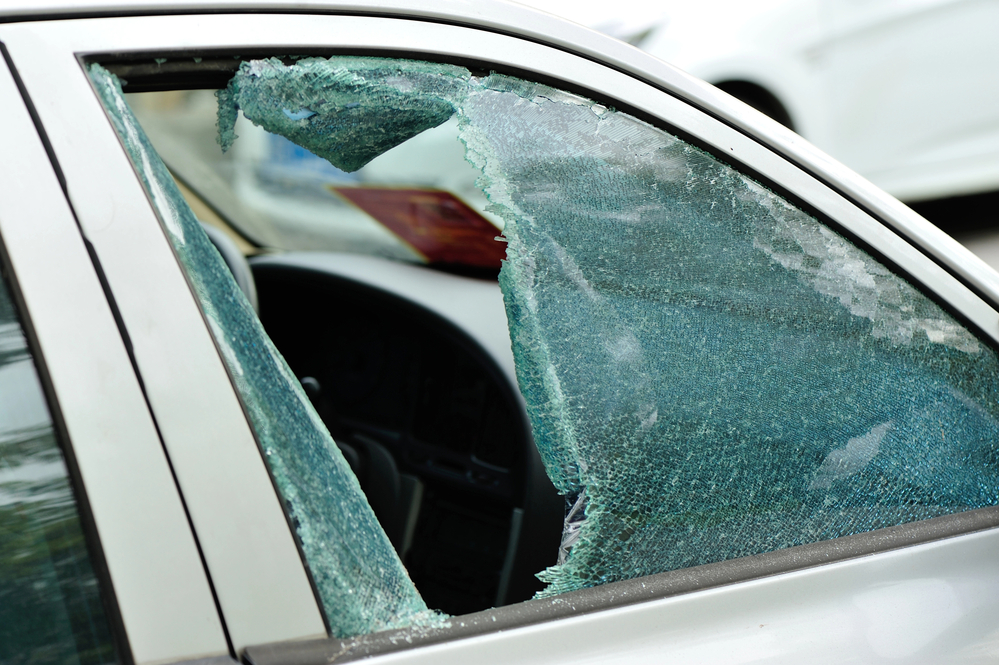 Mobile auto glass service