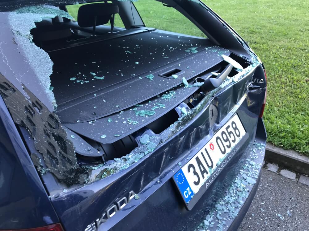 Quality guaranteed auto glass service Dallas Garland