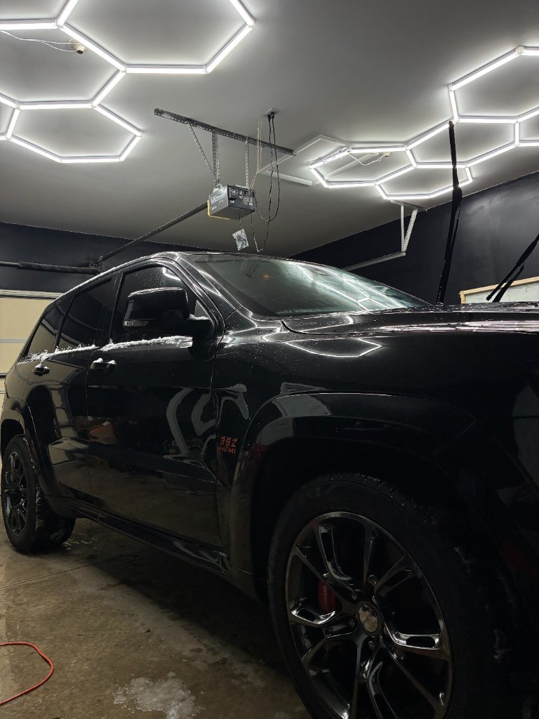 Studio Work – Jeep Grand Cherokee