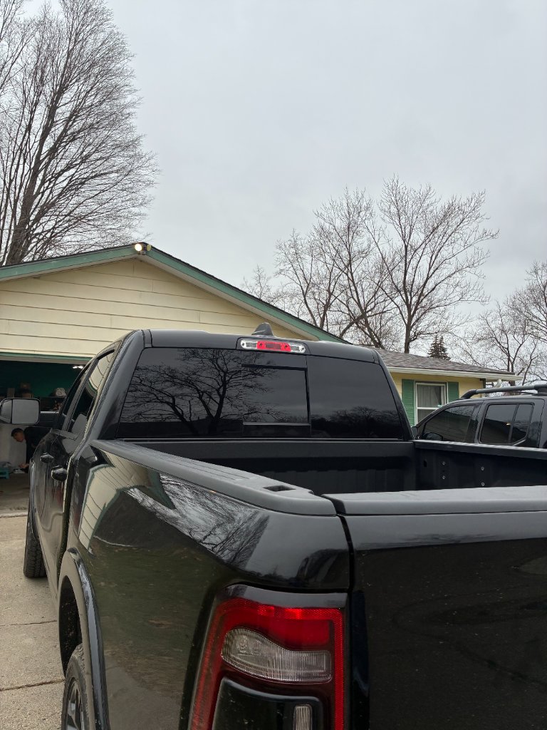 Ram 1500 – Rear Window