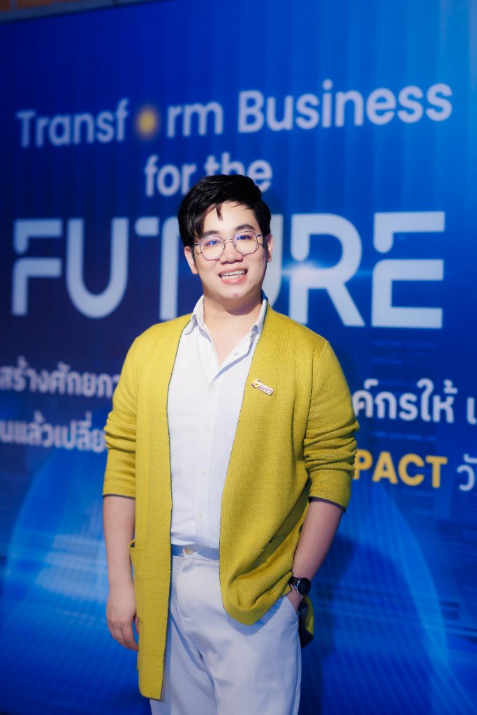 อ.เจมส์