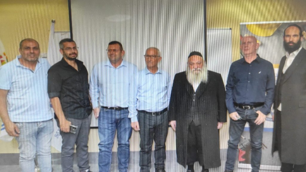 תמונה ממוזערת 19