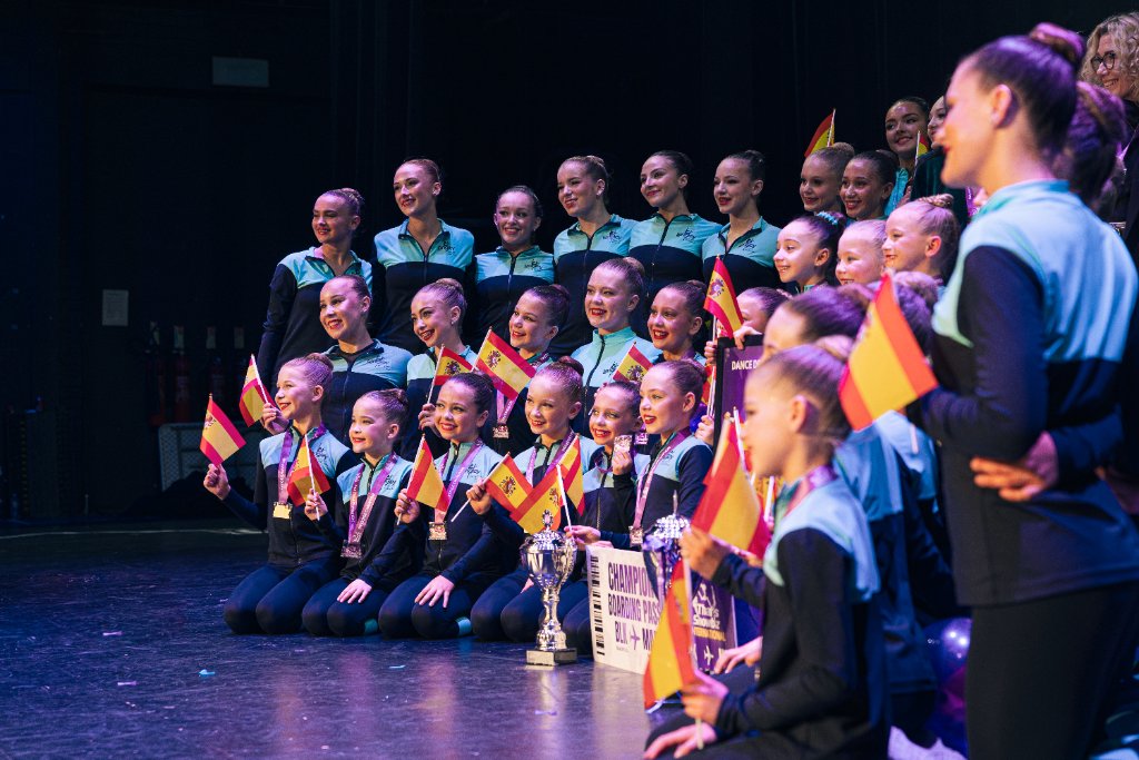 That's Showbiz dance competition performance - photo 49