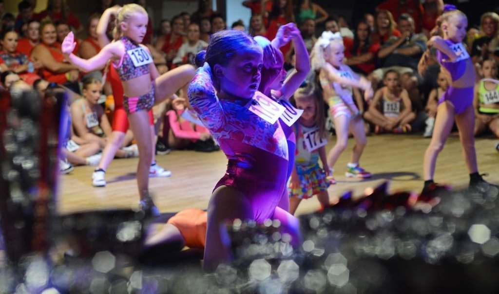 Dancers Competing